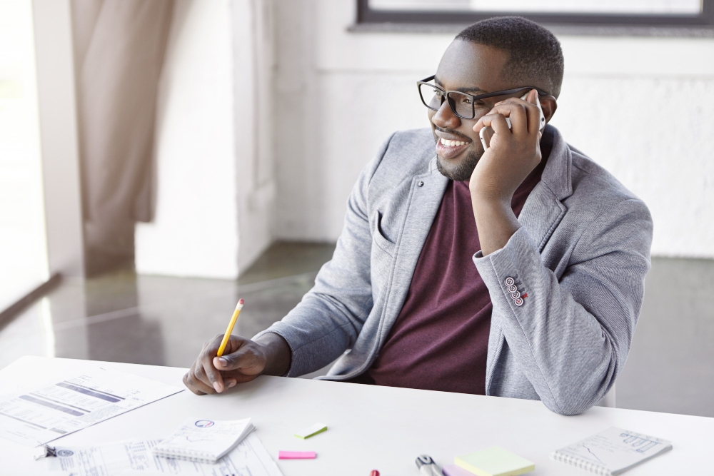 Expert-Évaluateur EXPERTISSIMMO répondant à une demande d'expertise immobilière